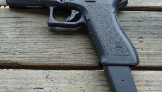 （Uzi/SMG脚本）Glock 18 33圆形弹夹