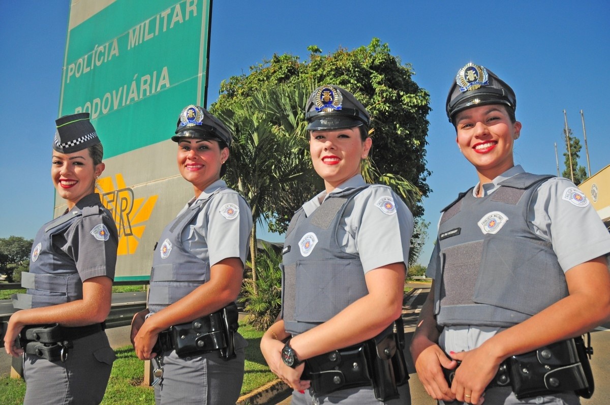 巴西圣保罗女子公路巡逻队